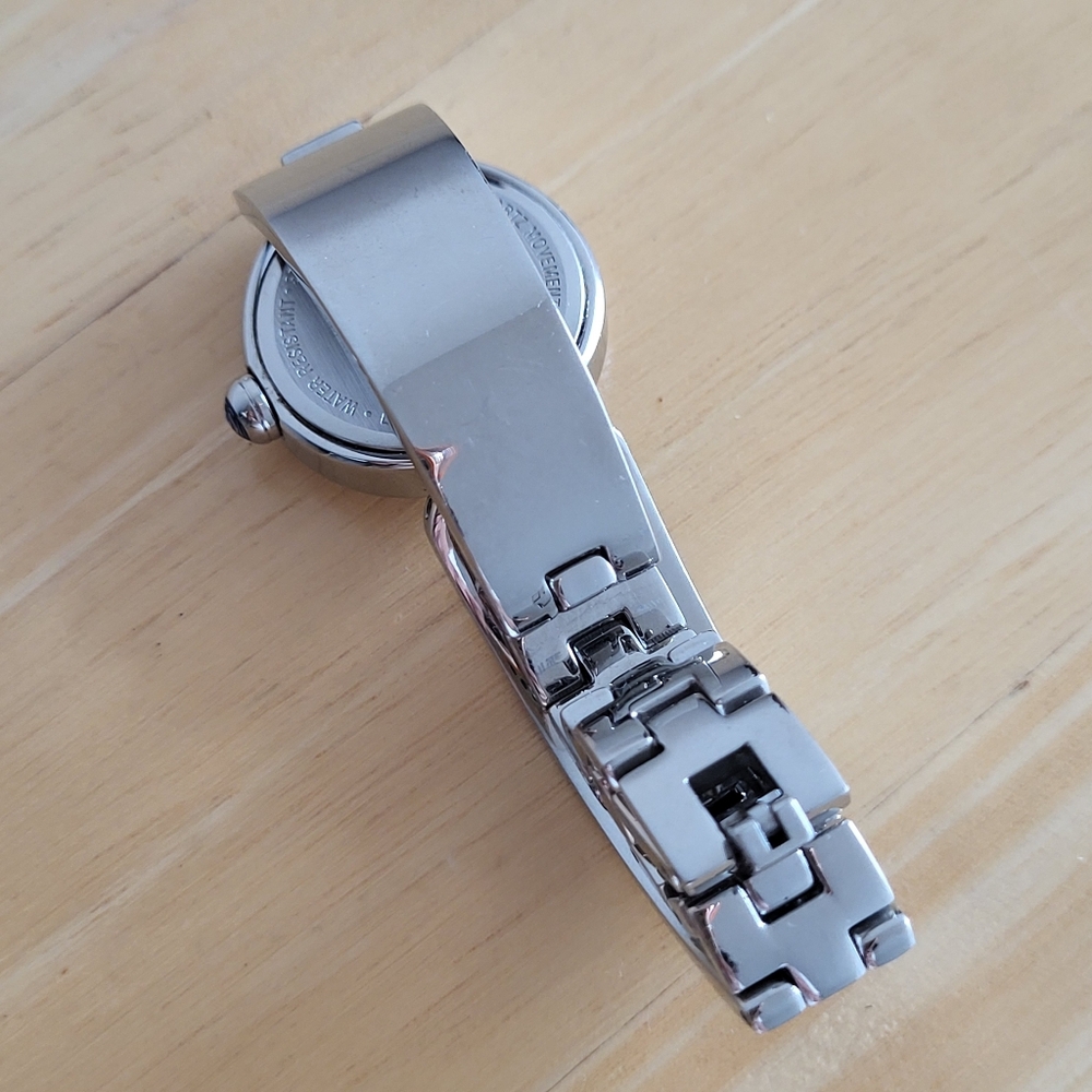 Vintage ESQ Diamond Chip Stainless Steel Watch - Picture 5 of 10